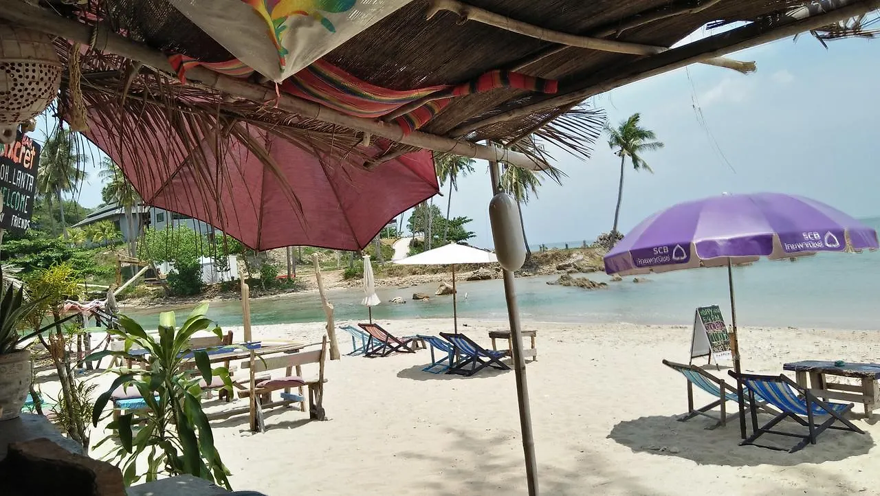 ** Guest house 9Sathanee Koh Lanta Thailand