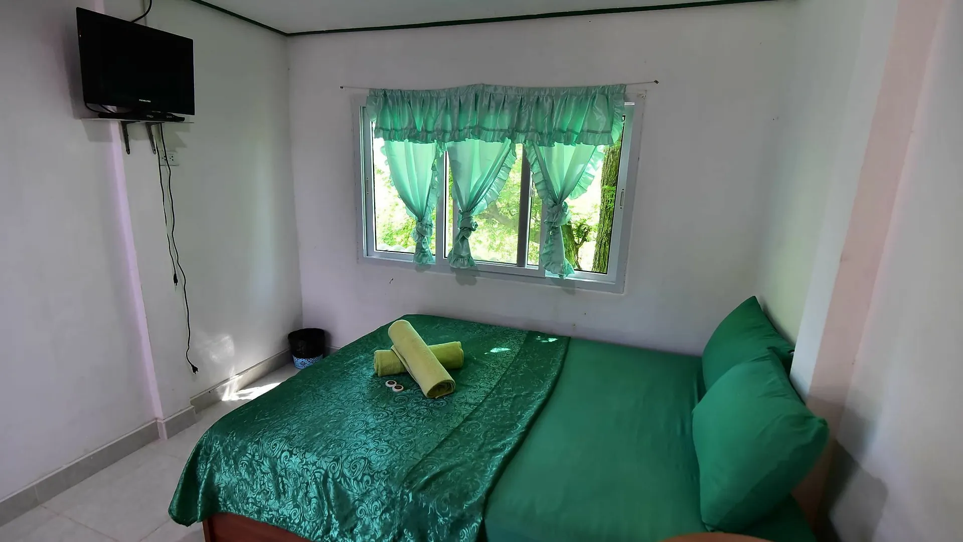 ** Pensjonat 9Sathanee Ko Lanta Tajlandia