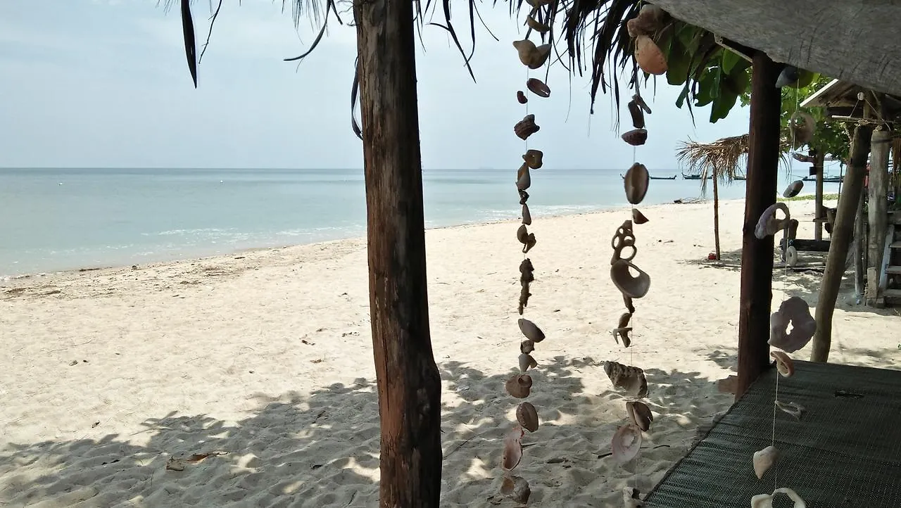 9Sathanee Koh Lanta Guest house