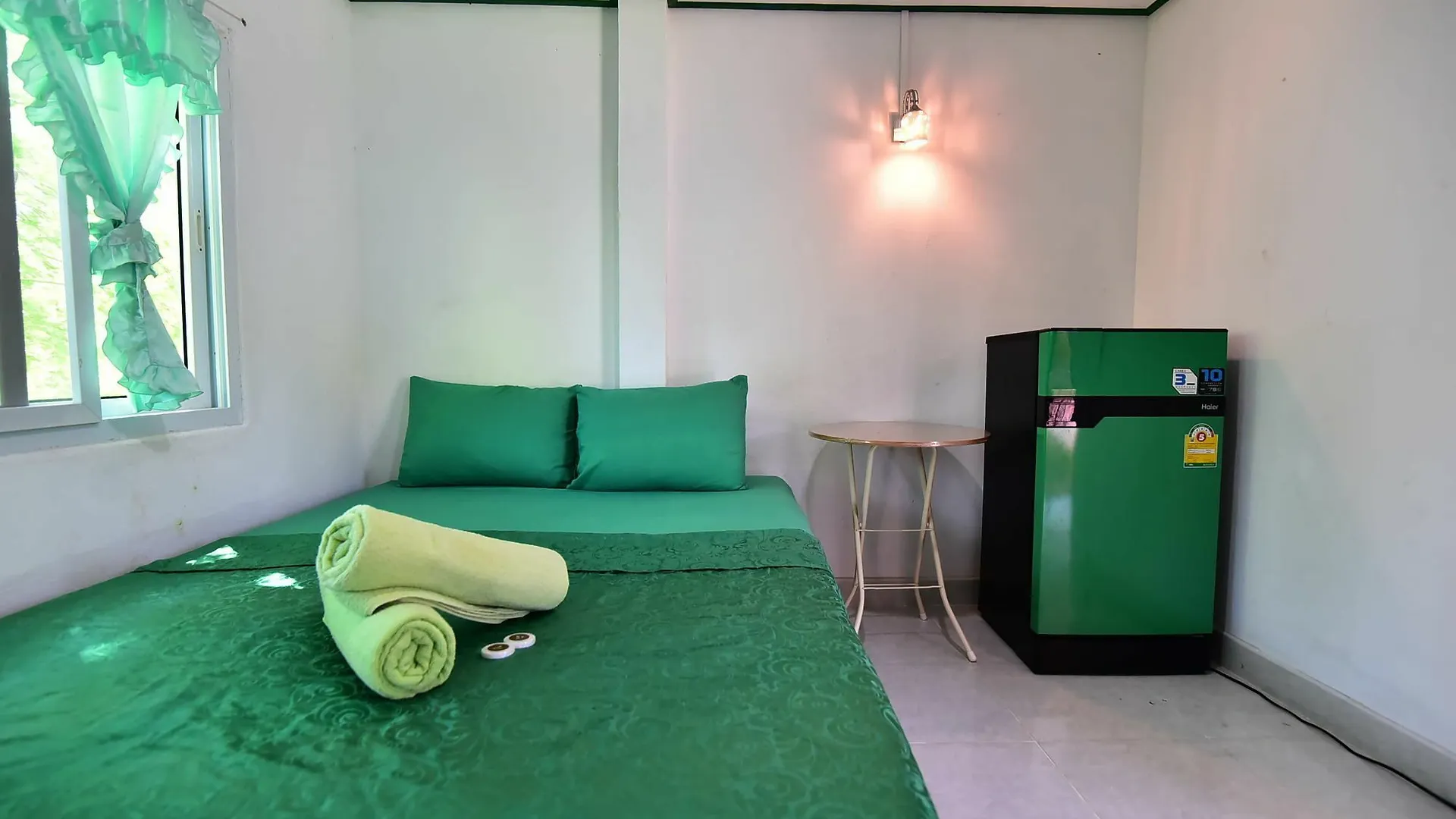 9Sathanee Koh Lanta 2*,  Thailand